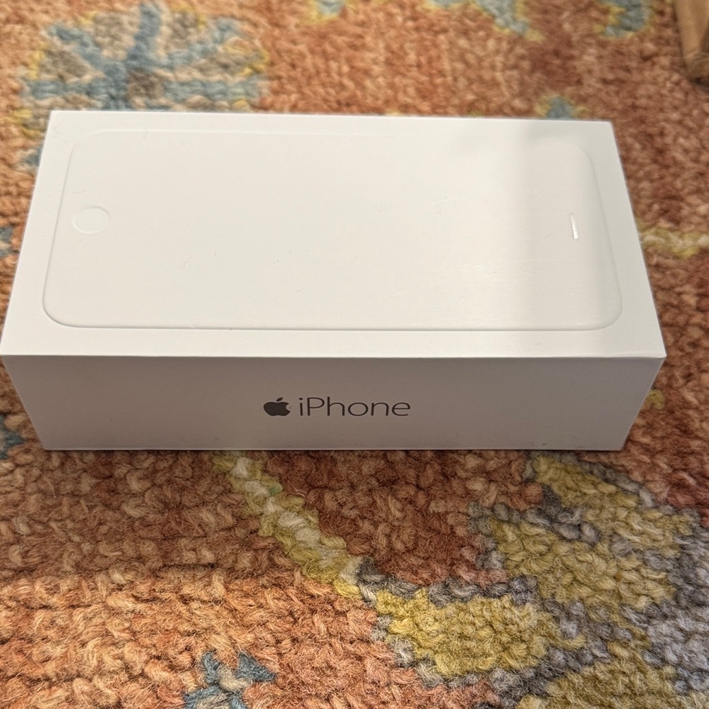 Apple iPhone - Sleek White Box